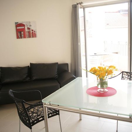 Le Vieux Port Apartments Cannes Habitación foto
